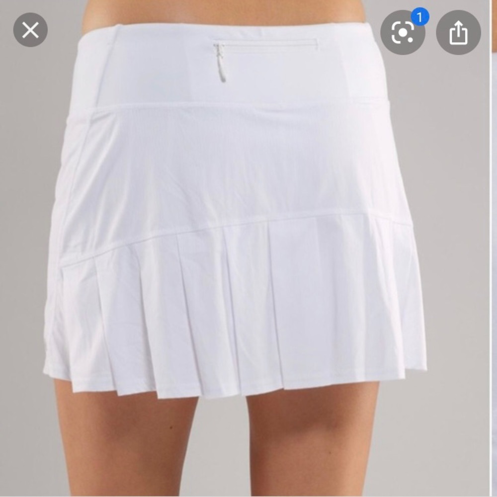 Lululemon sz 8 Run Speed  skirt white vintage 2011 classic Y2K retro athleisure